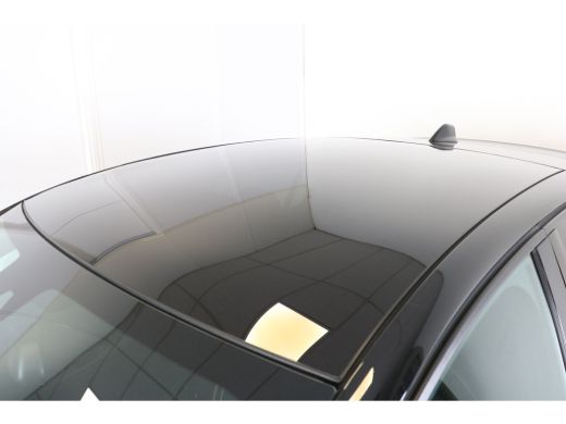 Opel Corsa 1.2 GS Line 130 | Navi | Camera | Panoramadak | Verw. Stoelen | Stuurverwarming | Cruise control ... ActivLease financial lease