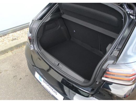 Peugeot 208 Style | Dashboard en deurpanelen in kunststof met carboneffect | Ecoled koplampen | Elektrisch ve... ActivLease financial lease