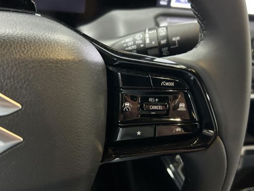 Suzuki e Vitara Select **NU TE BESTELLEN VANAF €31.995** ActivLease financial lease