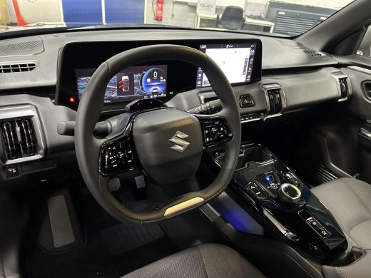 Suzuki e Vitara Select **NU TE BESTELLEN VANAF €31.995** ActivLease financial lease