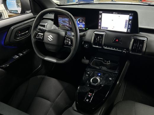 Suzuki e Vitara Select **NU TE BESTELLEN VANAF €31.995** ActivLease financial lease