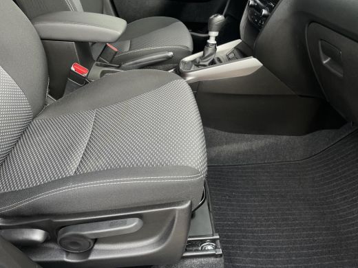 Suzuki Vitara 1.4 Boosterjet Select Smart Hybrid Trekhaak | Apple CarPlay & Android Auto | All seasonbanden | S... ActivLease financial lease