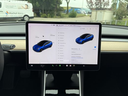 Tesla Model 3 Range Plus | Autopilot | Panorama | Leder | ActivLease financial lease