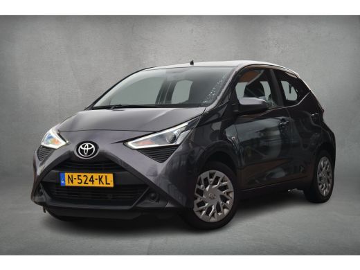 Toyota Aygo 1.0 VVT-i x-play | Apple CarPlay | Camera | Cruise | Airco ActivLease financial lease