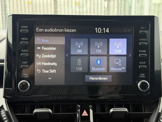 Toyota Corolla Touring Sports 1.8 Hybrid Dynamic **KEYLESS/ STOELVERWARMING/ APPLE CARPLAY/ LENDENSTEUN VERSTELBAAR/ GARANTIE** ActivLease financial lease