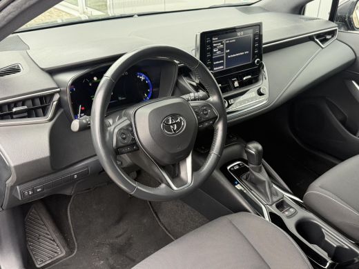 Toyota Corolla Touring Sports 1.8 Hybrid Dynamic **KEYLESS/ STOELVERWARMING/ APPLE CARPLAY/ LENDENSTEUN VERSTELBAAR/ GARANTIE** ActivLease financial lease