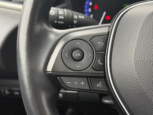 Toyota Corolla Touring Sports 1.8 Hybrid Dynamic **KEYLESS/ STOELVERWARMING/ APPLE CARPLAY/ LENDENSTEUN VERSTELBAAR/ GARANTIE** ActivLease financial lease