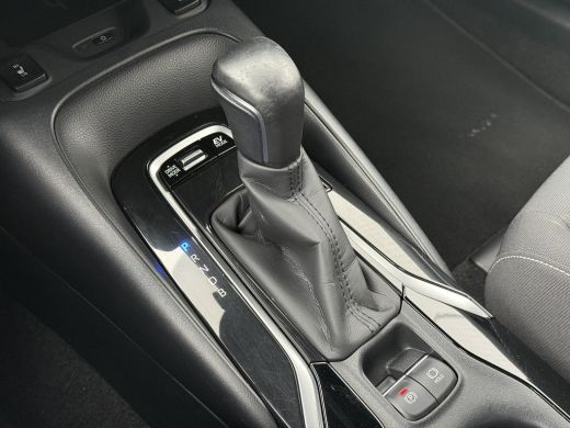 Toyota Corolla Touring Sports 1.8 Hybrid Dynamic **KEYLESS/ STOELVERWARMING/ APPLE CARPLAY/ LENDENSTEUN VERSTELBAAR/ GARANTIE** ActivLease financial lease