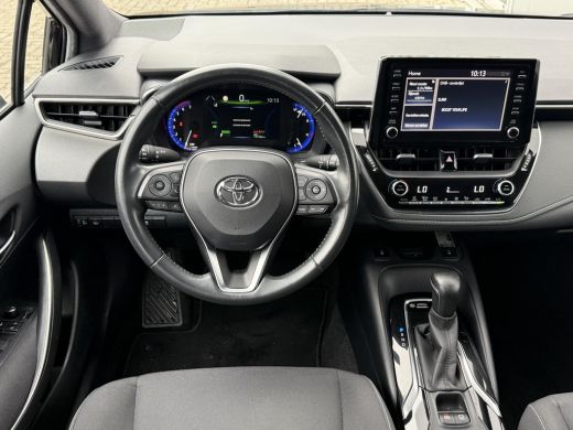 Toyota Corolla Touring Sports 1.8 Hybrid Dynamic **KEYLESS/ STOELVERWARMING/ APPLE CARPLAY/ LENDENSTEUN VERSTELBAAR/ GARANTIE** ActivLease financial lease