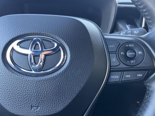 Toyota Corolla Touring Sports 1.8 Hybrid Dynamic | Navigatie | Keyless entry | Stoelverwarming | 17 inch LM-velgen | ActivLease financial lease