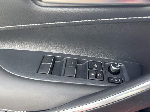 Toyota Corolla Touring Sports Hybrid 140 Dynamic ActivLease financial lease