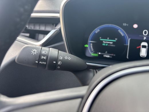 Toyota Corolla Touring Sports Hybrid 140 Dynamic ActivLease financial lease