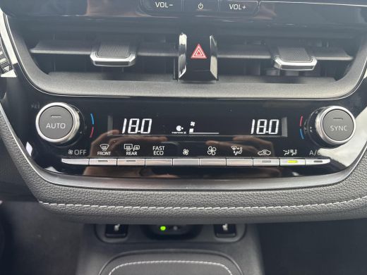 Toyota Corolla Touring Sports Hybrid 140 Dynamic ActivLease financial lease