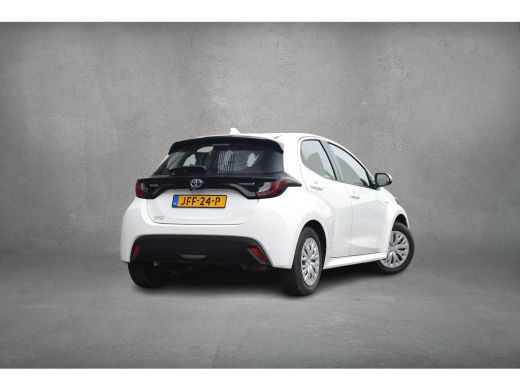Toyota Yaris 1.5 Hybrid 115 Comfort | Automaat | Climate | Camera | Cruise ActivLease financial lease