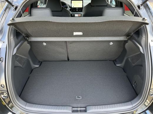 Toyota Yaris 1.5 Hybrid 130 Executive | Night sky black metallic | Demonstratie auto | ActivLease financial lease