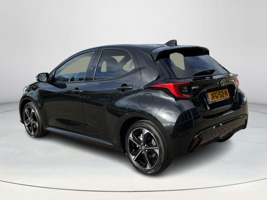 Toyota Yaris 1.5 Hybrid 130 Executive | Night sky black metallic | Demonstratie auto | ActivLease financial lease