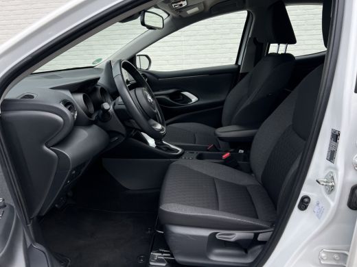 Toyota Yaris 1.5 Hybrid Team D | Navi | Carplay | Keyless | Camera ActivLease financial lease