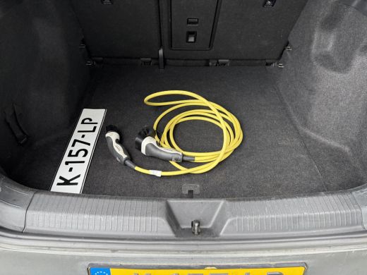 Volkswagen ID.4 First 77 kWh | Trekhaak | Navi | Camera | 20 Inch | ActivLease financial lease