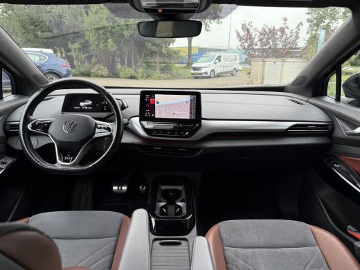 Volkswagen ID.4 First 77 kWh | Trekhaak | Navi | Camera | 20 Inch | ActivLease financial lease