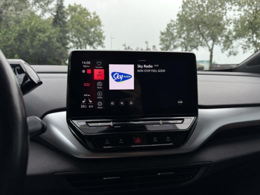 Volkswagen ID.4 First 77 kWh | Trekhaak | Navi | Camera | 20 Inch | ActivLease financial lease