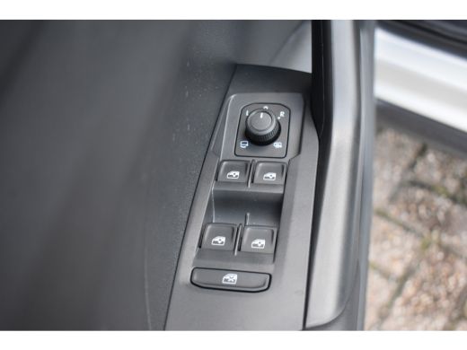 Volkswagen T-Cross 1.0 TSI DSG-7 115PK Life Edition | APP CONNECT | CLIMATE CONTROL | ADPT. CRUISE | 17 INCH | LED |... ActivLease financial lease