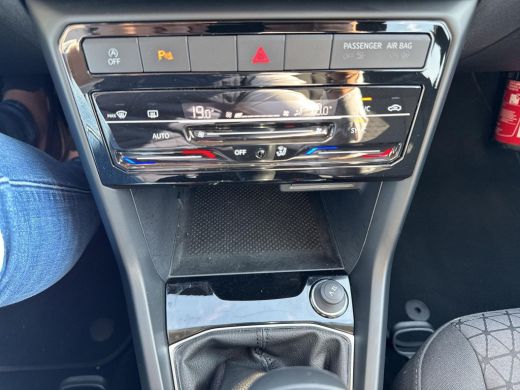 Volkswagen T-Cross 1.0 TSI Life Edition | 115Pk | A.camera | Navi | ACC | Clima | ActivLease financial lease