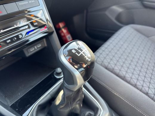 Volkswagen T-Cross 1.0 TSI Life Edition | 115Pk | A.camera | Navi | ACC | Clima | ActivLease financial lease