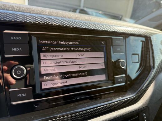 Volkswagen Taigo 1.0 TSI Life | Achteruitrijcamera | Airco | Buitenspiegels elektrisch verstel- en verwarmbaar ActivLease financial lease