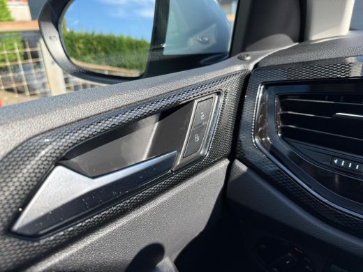 Volkswagen Taigo 1.0 TSI Life | Achteruitrijcamera | Airco | Buitenspiegels elektrisch verstel- en verwarmbaar ActivLease financial lease