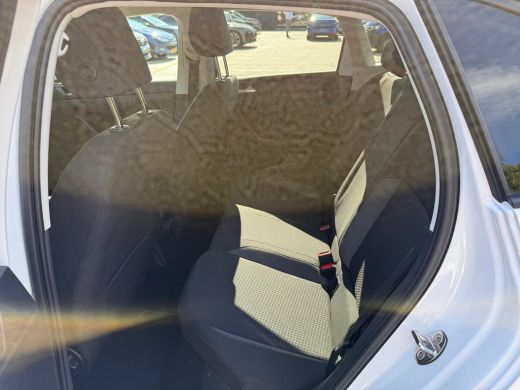 Volkswagen Taigo 1.0 TSI Life | Achteruitrijcamera | Airco | Buitenspiegels elektrisch verstel- en verwarmbaar ActivLease financial lease