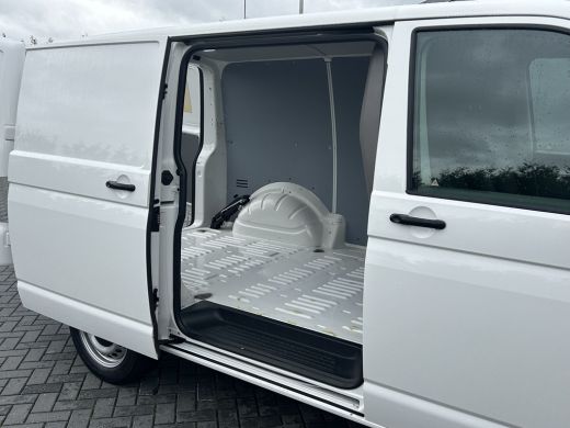 Volkswagen Transporter 2.0 TDI 111 PK COMFORTLINE / L1H1 / 1e EIGENAAR / 84.168 KM !! / AIRCO / CRUISE / BLUETOOTH ActivLease financial lease