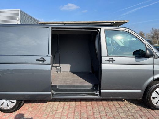 Volkswagen Transporter 2.0 TDI 150Pk L2H1 | Stoelverwarming | Airco | PDC | Bluetooth | ActivLease financial lease