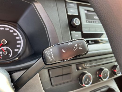 Volkswagen Transporter 2.0 TDI 150Pk L2H1 | Stoelverwarming | Airco | PDC | Bluetooth | ActivLease financial lease