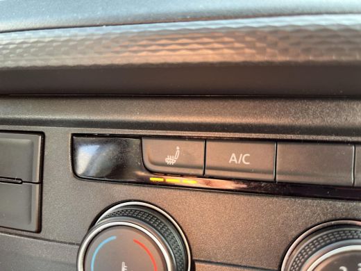 Volkswagen Transporter 2.0 TDI 150Pk L2H1 | Stoelverwarming | Airco | PDC | Bluetooth | ActivLease financial lease