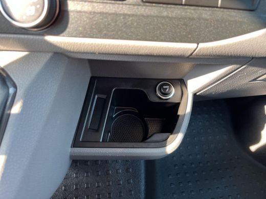 Volkswagen Transporter 2.0 TDI 150Pk L2H1 | Stoelverwarming | Airco | PDC | Bluetooth | ActivLease financial lease