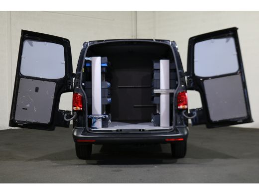 Volkswagen Transporter 2.0 TDI L1 H1 Automaat Inrichting ActivLease financial lease