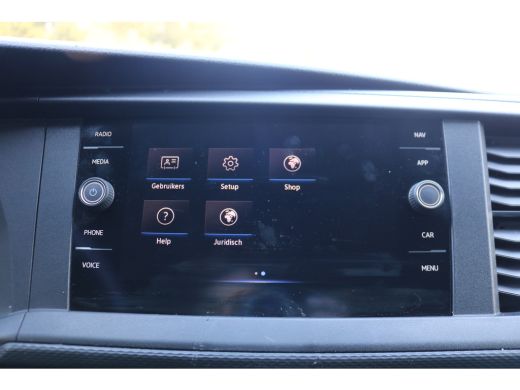 Volkswagen Transporter 2.0 TDI L1 H1 Automaat Inrichting ActivLease financial lease