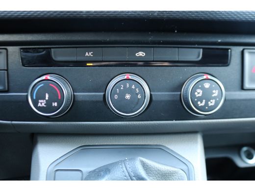 Volkswagen Transporter 2.0 TDI L1 H1 Automaat Inrichting ActivLease financial lease