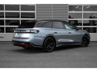 Volkswagen ID.7 Pro Limited Edition 77 kWh | Extra getint glas | Grootlichtassistent | Hemelbekleding donker