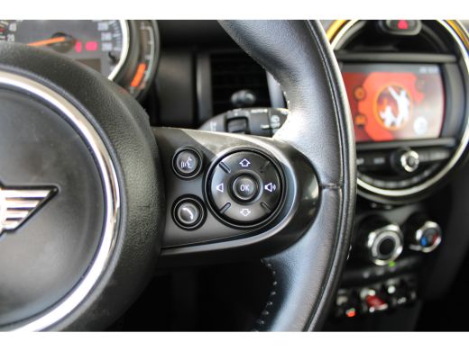 Mini One 1.5 One First | Parkeersensoren | Lichtmetalen Velgen | Bluetooth | ActivLease financial lease