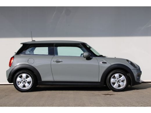 Mini One 1.5 One First | Parkeersensoren | Lichtmetalen Velgen | Bluetooth | ActivLease financial lease
