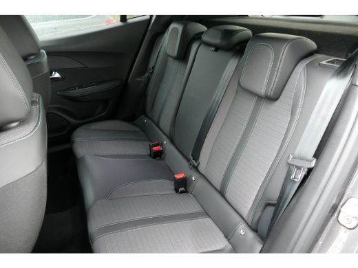 Peugeot 2008 1.2 PURETECH 130PK ALLURE PACK AUTOMAAT / NAVI / LED / PDC / CLIMA / 17"LMV / CAMERA / WINTERPAKK... ActivLease financial lease