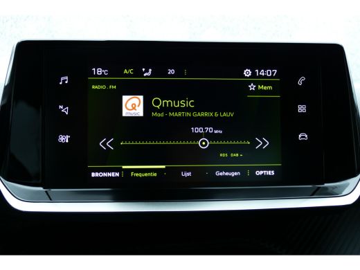 Peugeot 2008 1.2 PURETECH 130PK ALLURE PACK AUTOMAAT / NAVI / LED / PDC / CLIMA / 17"LMV / CAMERA / WINTERPAKK... ActivLease financial lease