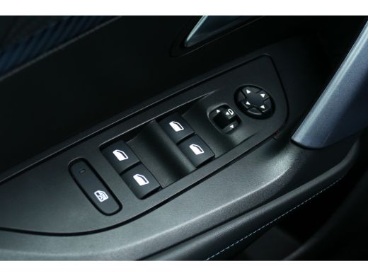 Peugeot 2008 1.2 PURETECH 130PK ALLURE PACK AUTOMAAT / NAVI / LED / PDC / CLIMA / 17"LMV / CAMERA / WINTERPAKK... ActivLease financial lease