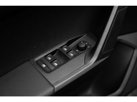 Seat Arona Style Business Connect | Airconditioning automatisch met 2-zone-temperatuurregeling | Automatisch... ActivLease financial lease