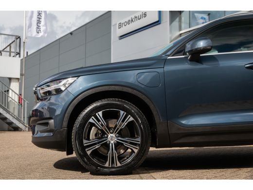 Volvo  XC40 1.5 T5 Recharge Inscription | Trekhaak | Elektrisch pano-dak | Cruise adaptief | Stoel+stuur verw... ActivLease financial lease
