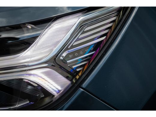 Volvo  XC40 1.5 T5 Recharge Inscription | Trekhaak | Elektrisch pano-dak | Cruise adaptief | Stoel+stuur verw... ActivLease financial lease