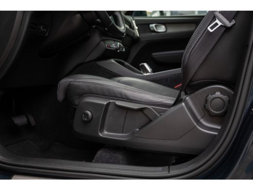 Volvo  XC40 1.5 T5 Recharge Inscription | Trekhaak | Elektrisch pano-dak | Cruise adaptief | Stoel+stuur verw... ActivLease financial lease