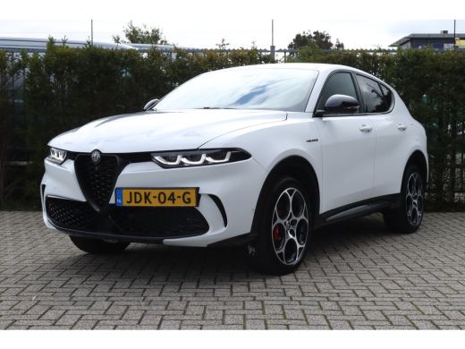 Alfa Romeo Tonale 1.3T PHEV Veloce 360 Camera l Adaptive Cruise Control l Alfa Romeo Tonale 1.3T PHEV Veloce 360 Camera l Adaptive Cruise Control l