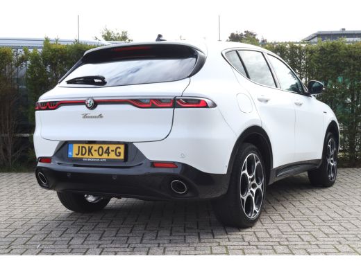 Alfa Romeo Tonale 1.3T PHEV Veloce 360 Camera l Adaptive Cruise Control l ActivLease financial lease